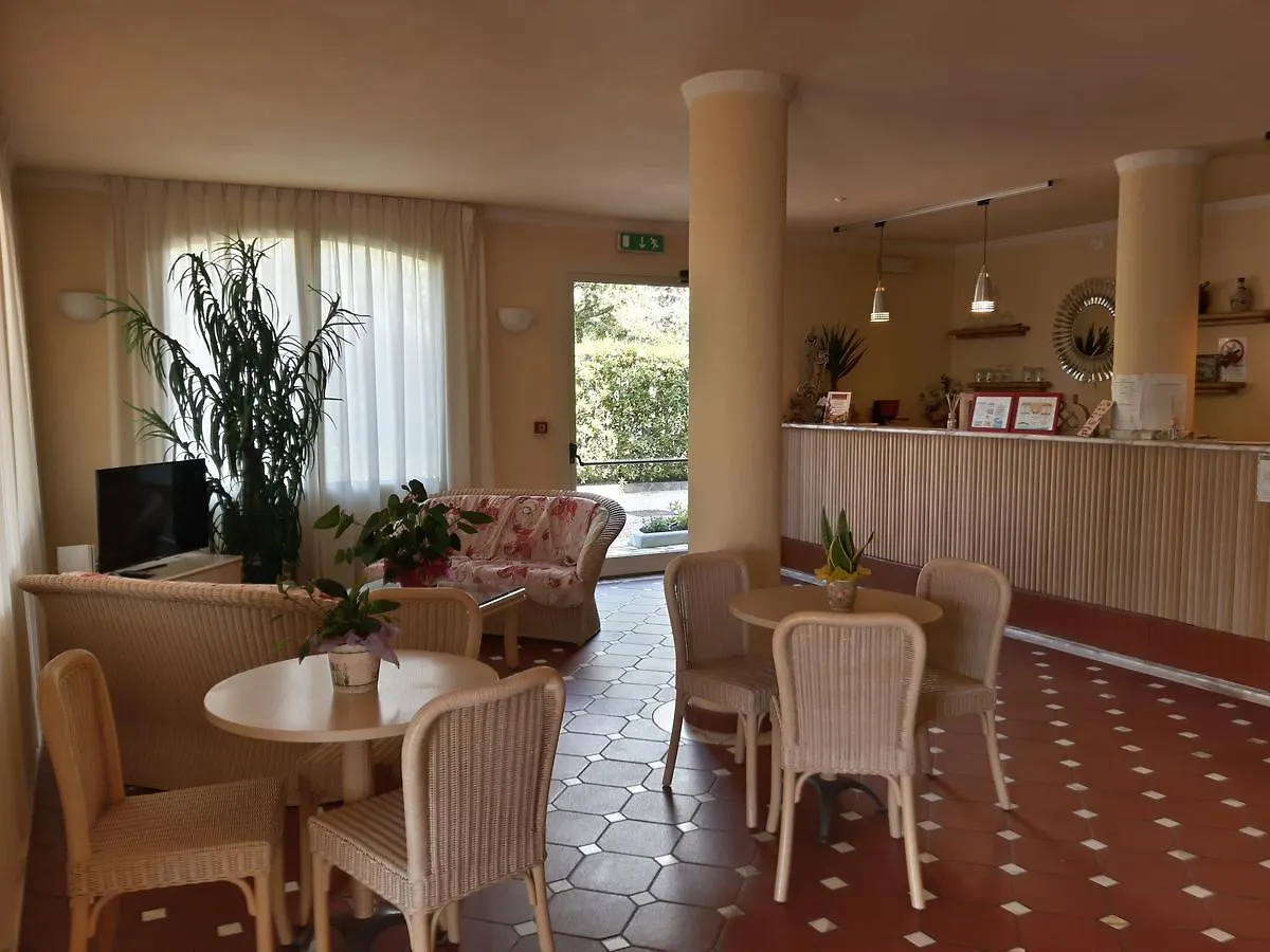 Residence Il Corallo Pietrasanta Aparthotel