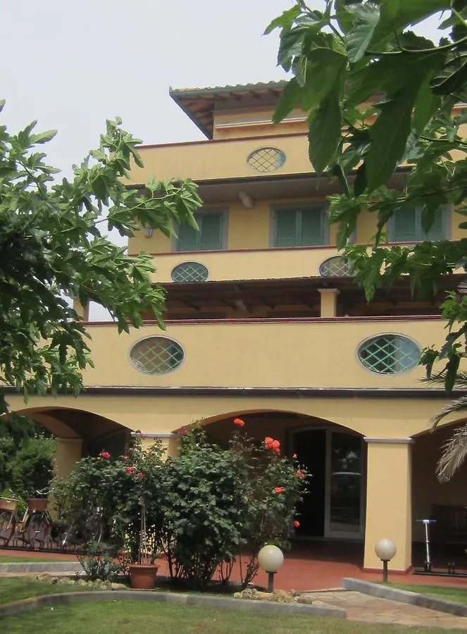 Residence Il Corallo Pietrasanta 0*,  Italy