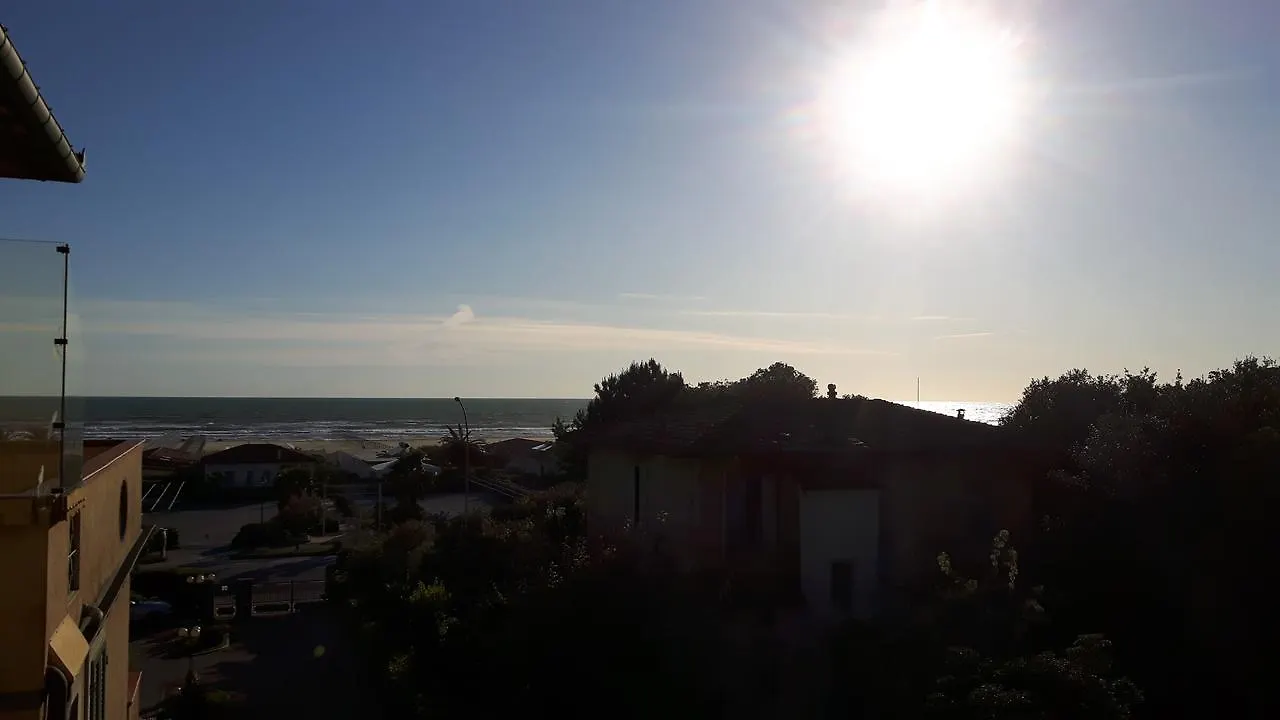 Aparthotel Residence Il Corallo Pietrasanta Italy