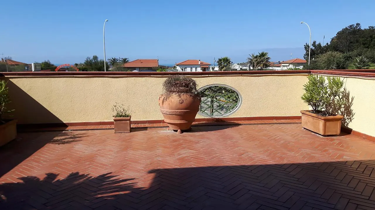 Residence Il Corallo Pietrasanta